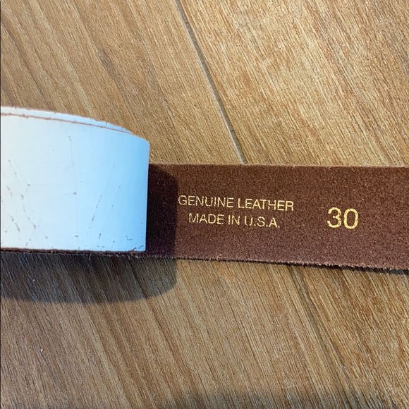 White crackle leather belt with buckle! Brand new! main image 5